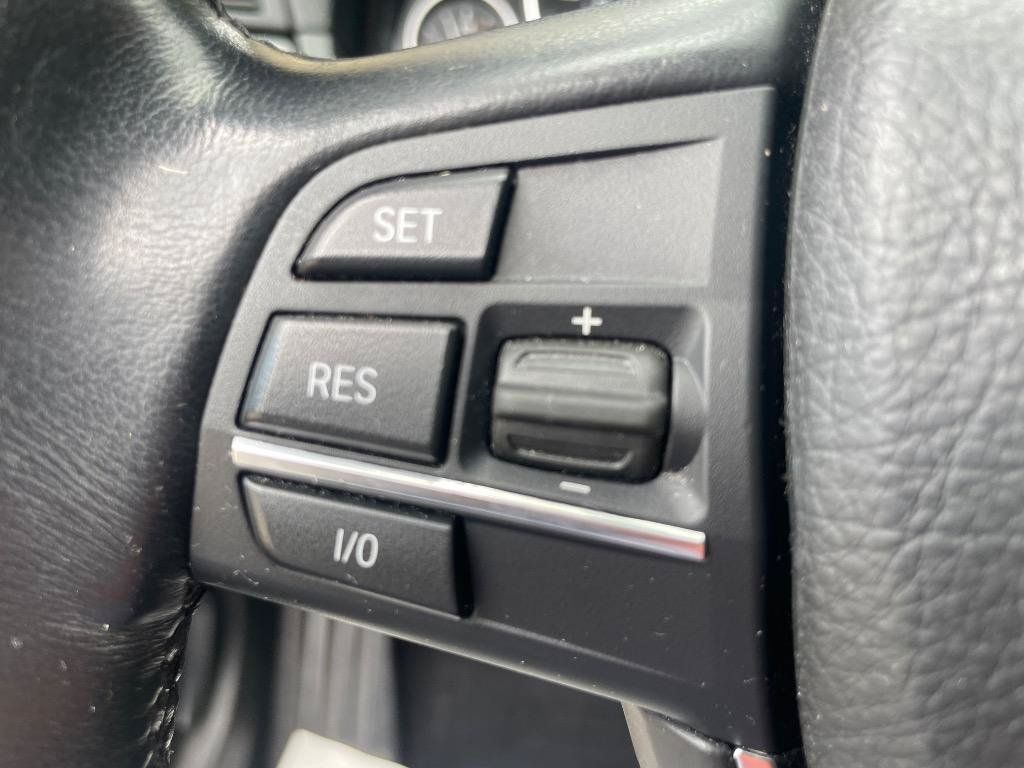 Used 2011 BMW 550i xDrive Sedan AWD/4WD image 24