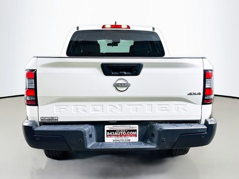 Used 2025 Nissan Frontier S image 6
