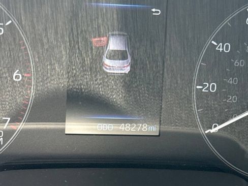 Used 2023 Toyota Corolla LE FWD image 4