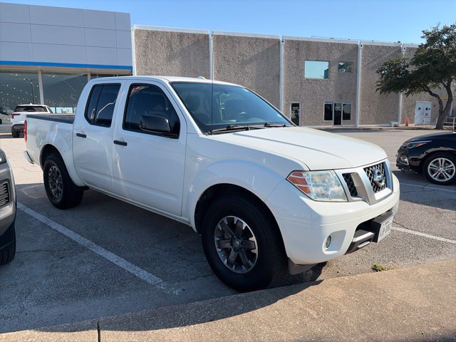 Used 2018 Nissan Frontier SV RWD image 1