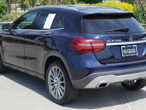 Used 2018 Mercedes-Benz GLA 250 4MATIC image 8