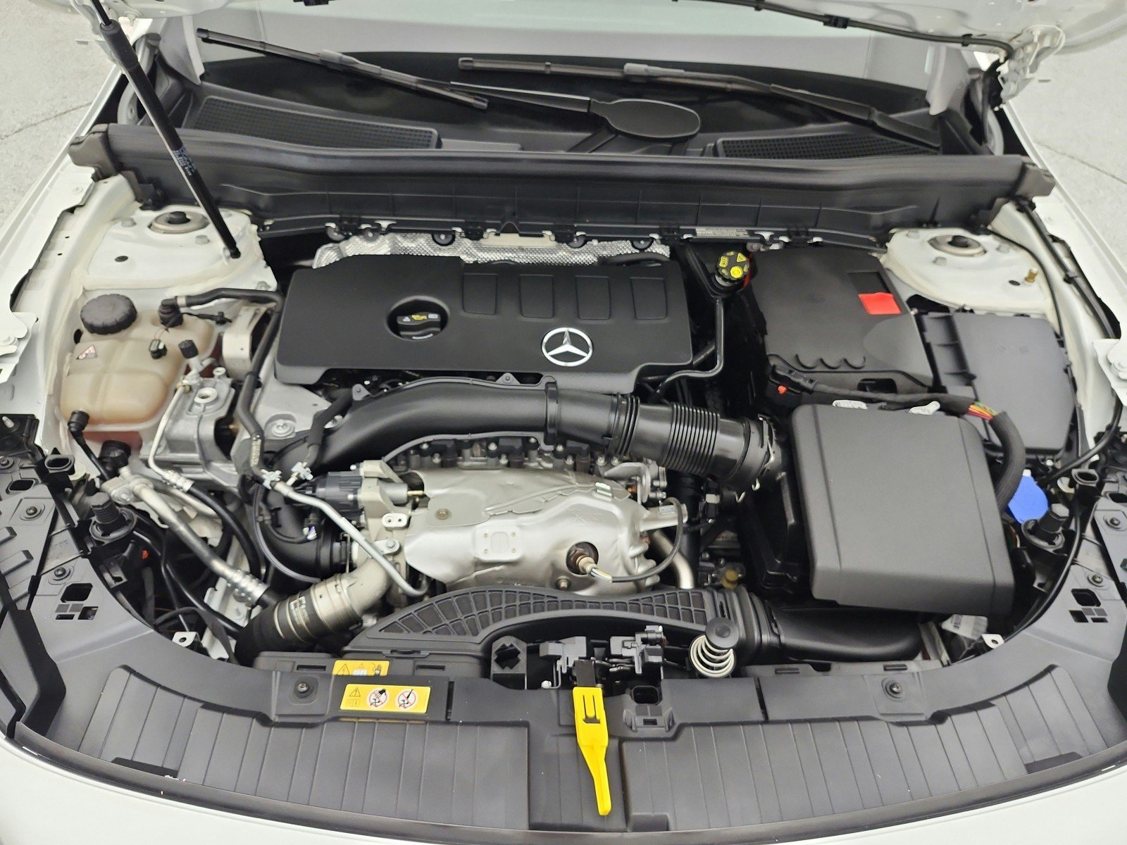 Used 2023 Mercedes-Benz GLB 250 image 17