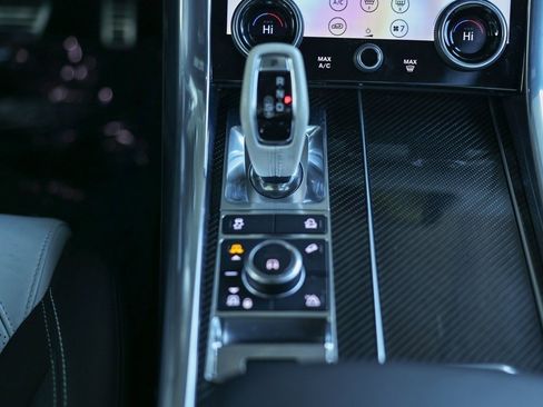 Used 2019 Land Rover Range Rover Sport SVR image 32