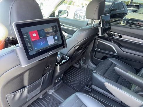 Used 2022 Kia Telluride SX w/ SX Prestige Package AWD/4WD image 18
