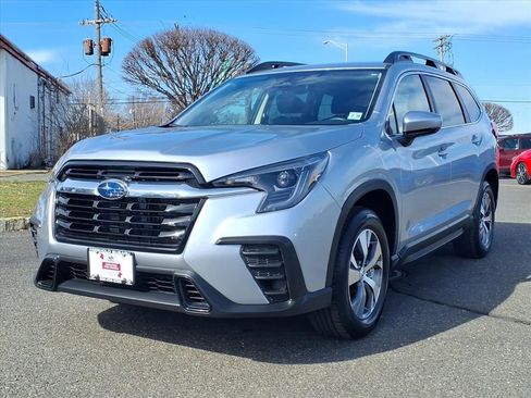 Certified 2025 Subaru Ascent Premium image 3