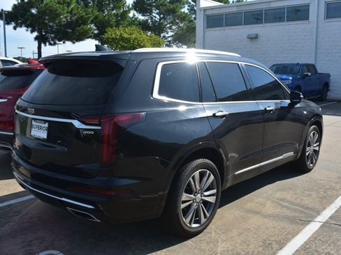 Used 2022 Cadillac XT6 Premium Luxury AWD/4WD image 4