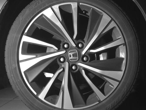 Used 2016 Honda Accord EX-L image 11