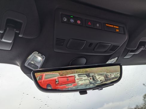 Used 2023 Chevrolet Corvette Stingray Premium Cpe w/ Z51 Performance Package image 25