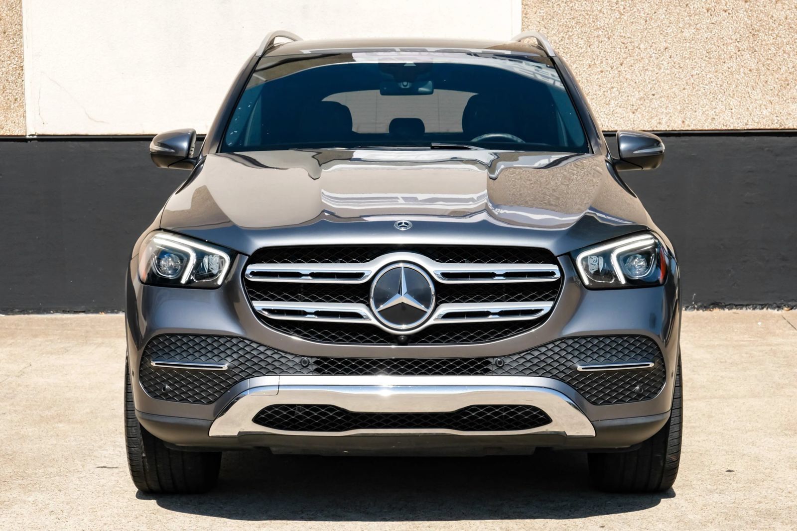 Used 2023 Mercedes-Benz GLE 350 w/ Premium Package image 5