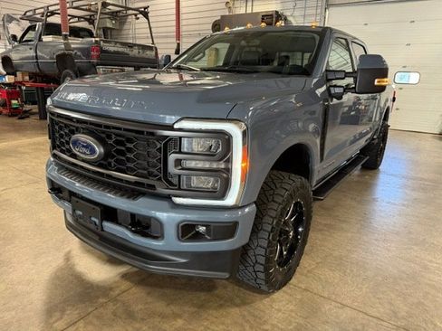 Used 2023 Ford F250 Lariat w/ Sport Appearance Package AWD/4WD image 41