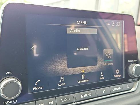 Certified 2022 Nissan Rogue SV image 25