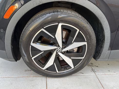 Certified 2023 Volkswagen ID.4 Pro S image 9