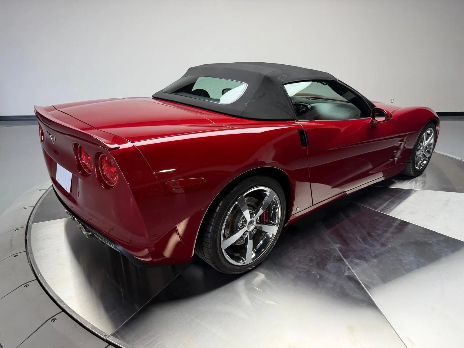 Used 2009 Chevrolet Corvette Convertible w/ Preferred Equipment Group RWD image 38