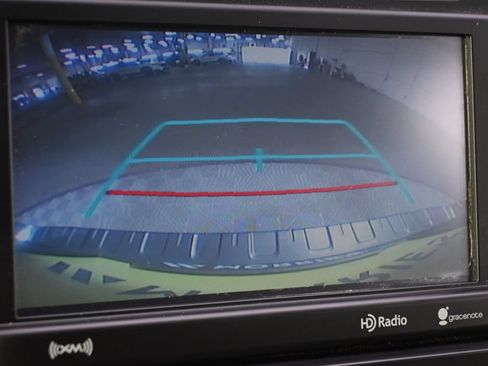 Used 2017 Toyota Sequoia Platinum AWD/4WD image 30