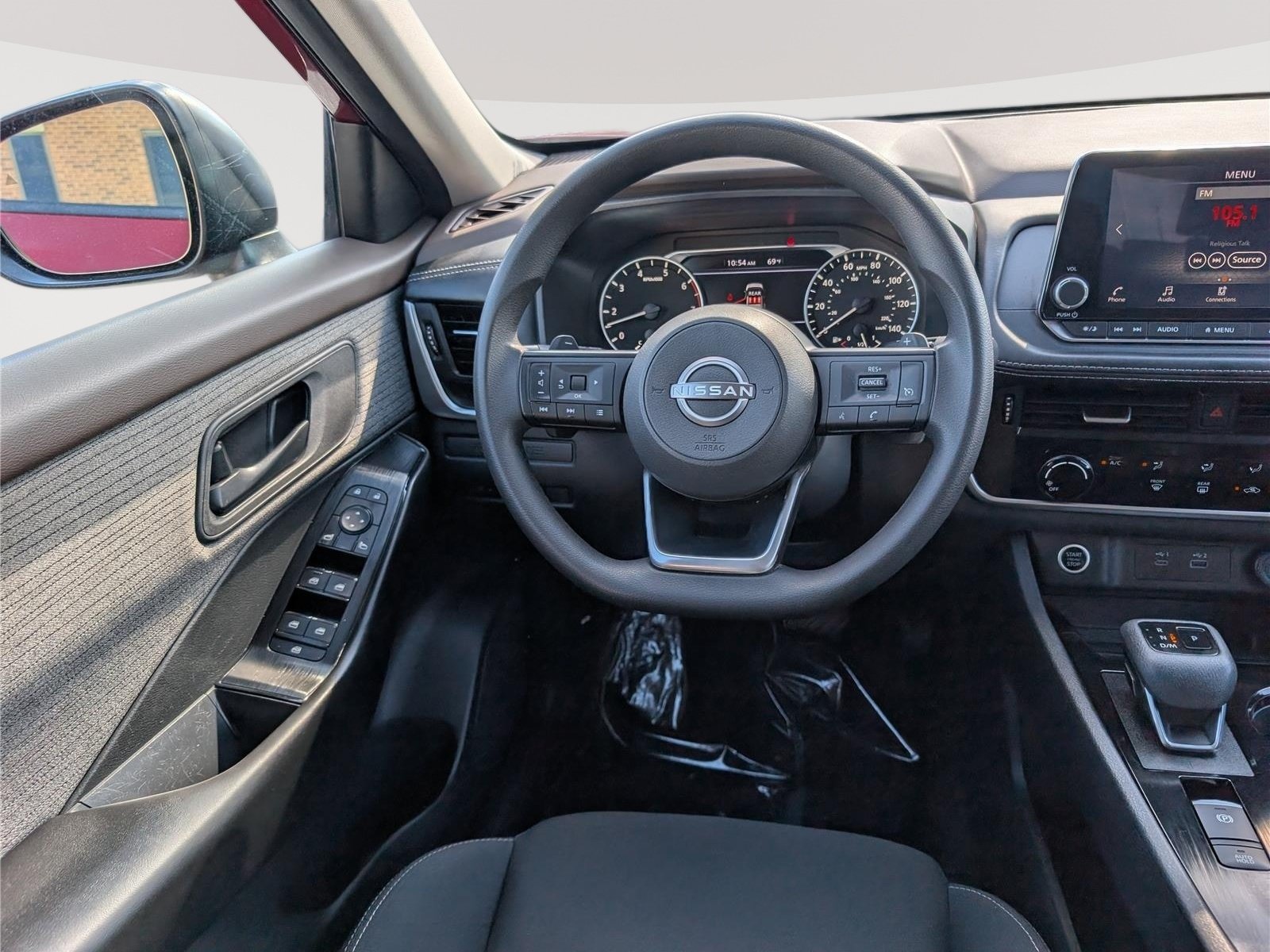 Used 2023 Nissan Rogue S AWD/4WD image 16