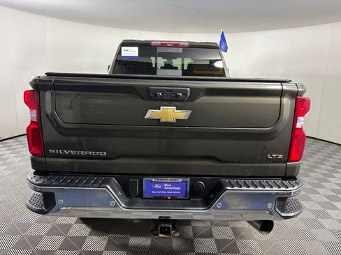 Used 2022 Chevrolet Silverado 2500 LTZ w/ LTZ Premium Package image 6