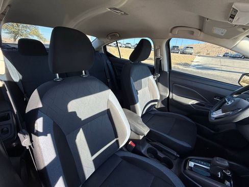 Used 2023 Nissan Versa SV image 13