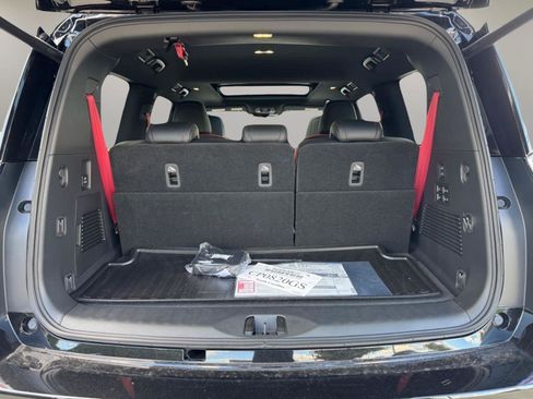 Used 2026 Nissan Armada NISMO AWD/4WD image 11
