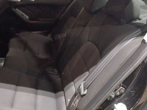 Used 2017 Kia Forte LX image 7