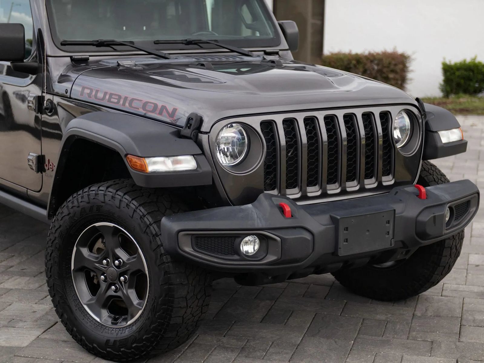 Used 2021 Jeep Gladiator Rubicon w/ Cold Weather Group AWD/4WD image 2
