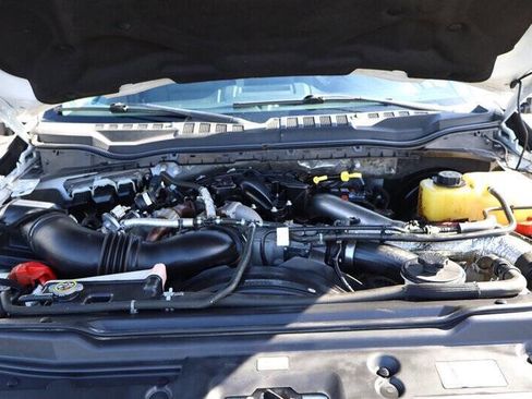 Used 2017 Ford F250 XLT image 9