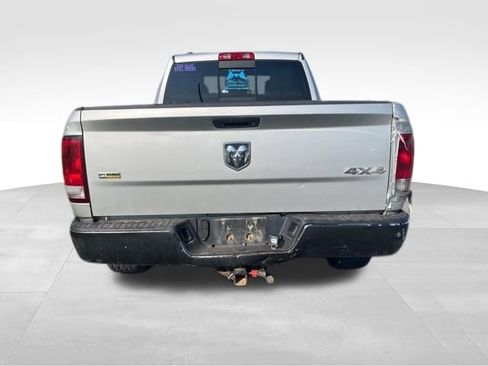 Used 2017 RAM 1500 Classic SLT AWD/4WD image 8