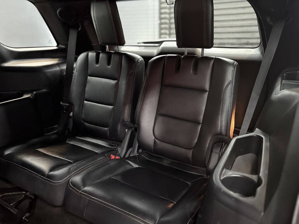 Used 2016 Ford Explorer Limited AWD/4WD image 12