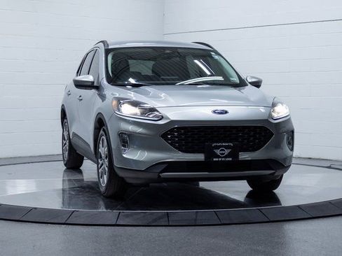 Used 2022 Ford Escape SEL image 4