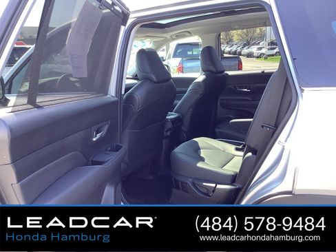 Used 2025 Toyota Grand Highlander AWD image 13