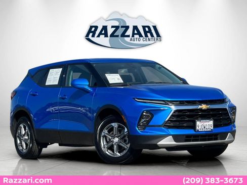 Used 2024 Chevrolet Blazer LT image 1
