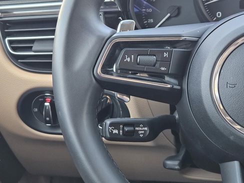Certified 2026 Porsche Macan image 26