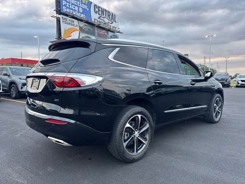 Used 2022 Buick Enclave Essence w/ Sport Touring Edition FWD image 6