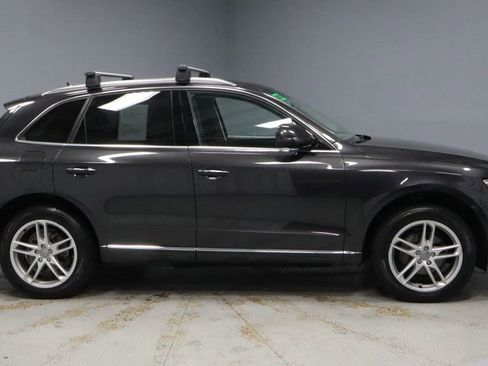 Used 2017 Audi Q5 2.0T Premium Plus w/ Technology Package image 12