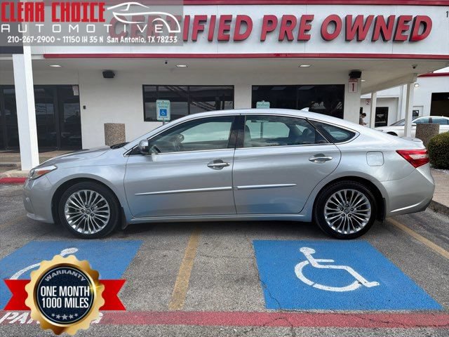 Used 2018 Toyota Avalon Limited FWD image 1