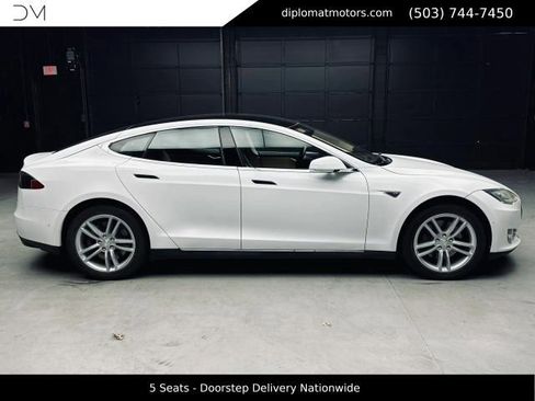 Used 2014 Tesla Model S 85 RWD image 8