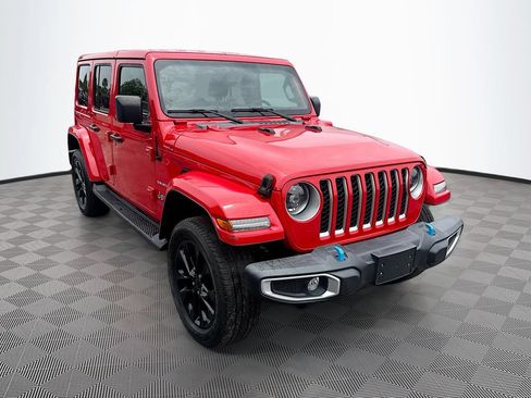 Certified 2023 Jeep Wrangler Unlimited Sahara AWD/4WD image 4