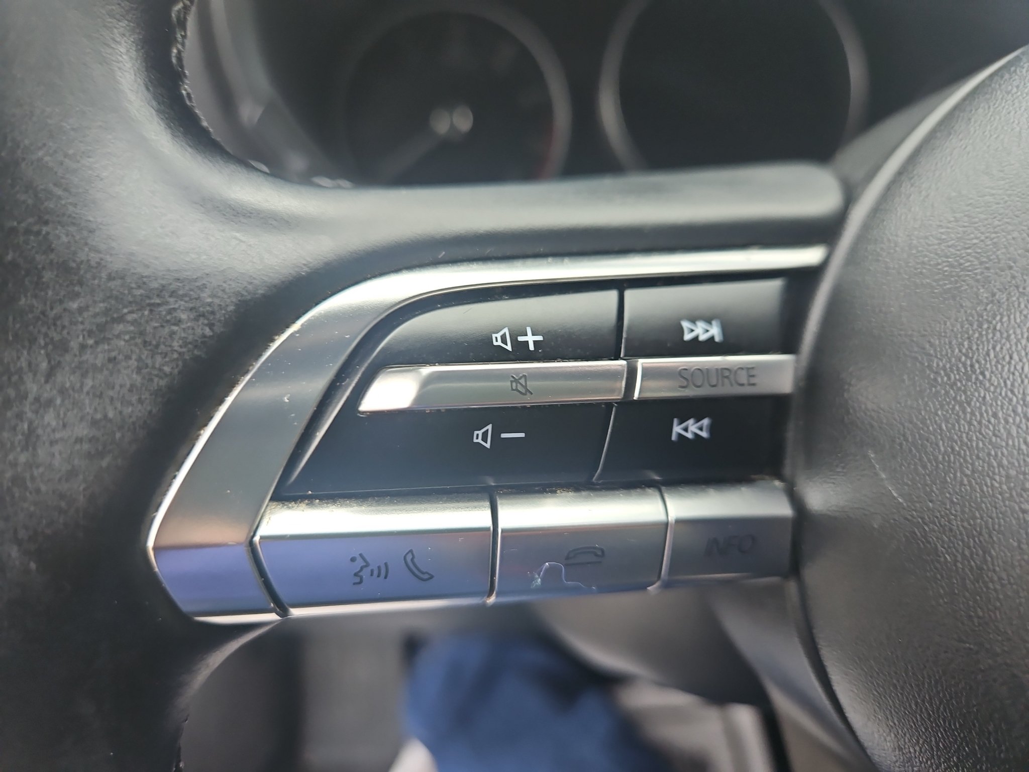 Used 2019 MAZDA MAZDA3 AWD Hatchback w/ Preferred Pkg image 19