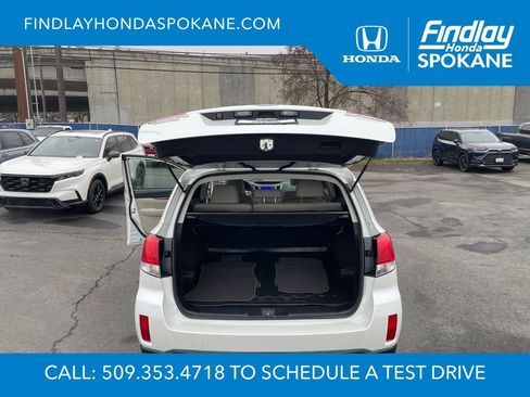 Used 2011 Subaru Outback 2.5i Limited image 24