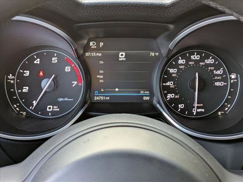 Used 2021 Alfa Romeo Stelvio Sprint image 11