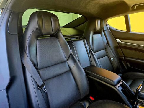 Used 2014 Porsche Panamera image 97