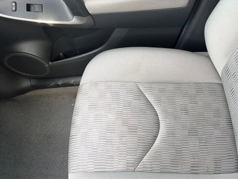 Used 2012 Toyota RAV4 4WD image 32