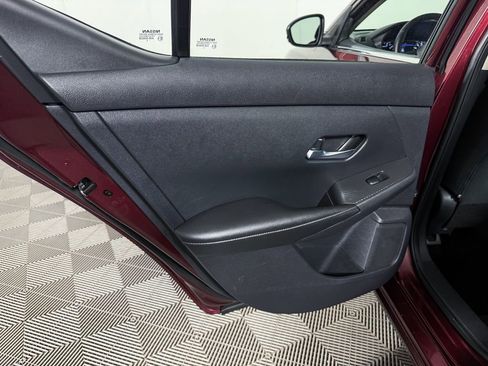 Certified 2020 Nissan Sentra SV FWD image 36