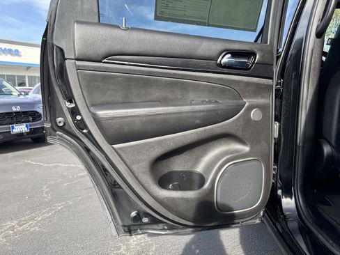 Used 2019 Jeep Grand Cherokee High Altitude image 24