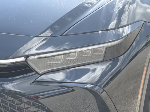 Certified 2023 Toyota Crown AWD/4WD image 30