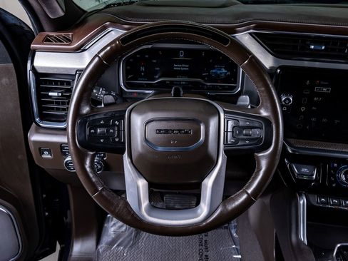 Used 2023 GMC Sierra 1500 Denali AWD/4WD image 19