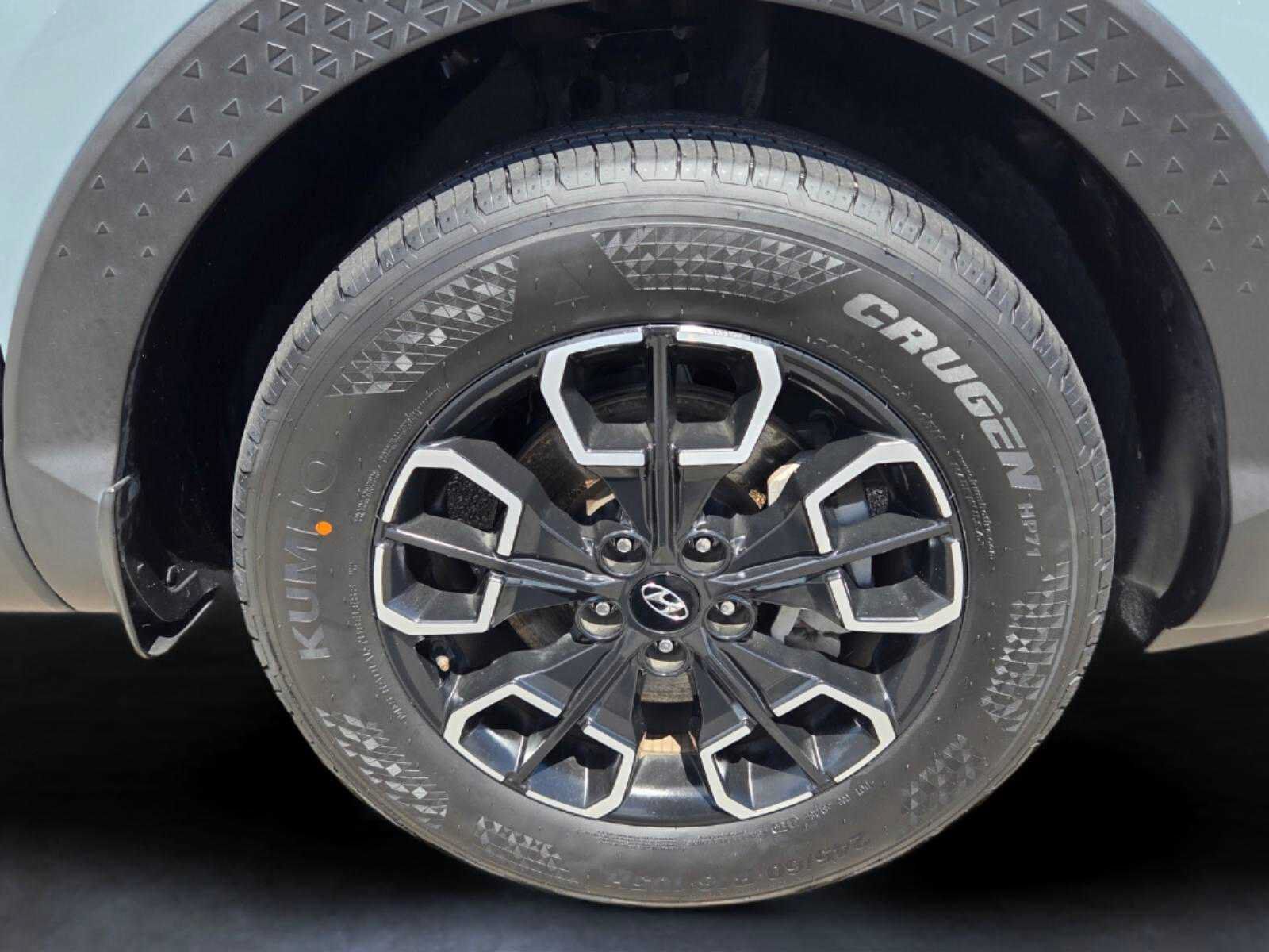 Used 2022 Hyundai Santa Cruz SEL FWD image 16