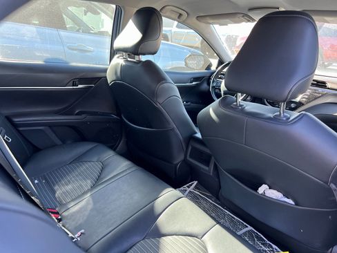 Used 2020 Toyota Camry SE image 7