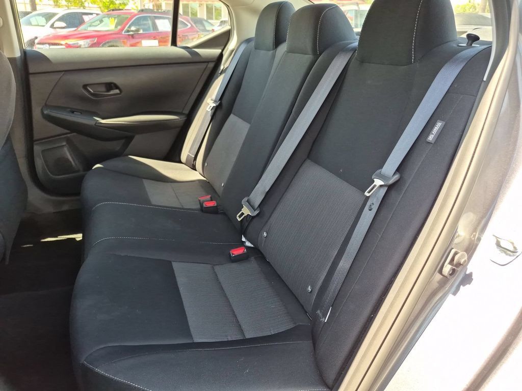 Used 2025 Nissan Sentra SV FWD image 28