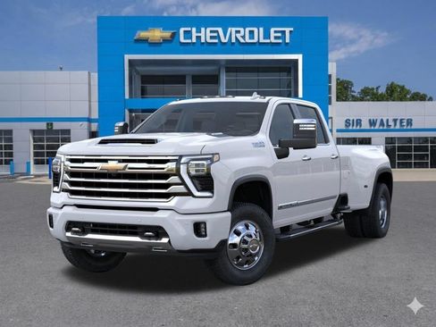 New 2026 Chevrolet Silverado 3500 High Country w/ Technology Package AWD/4WD image 7