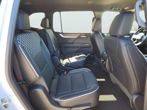 New 2026 GMC Acadia Denali w/ Super Cruise Package FWD image 20